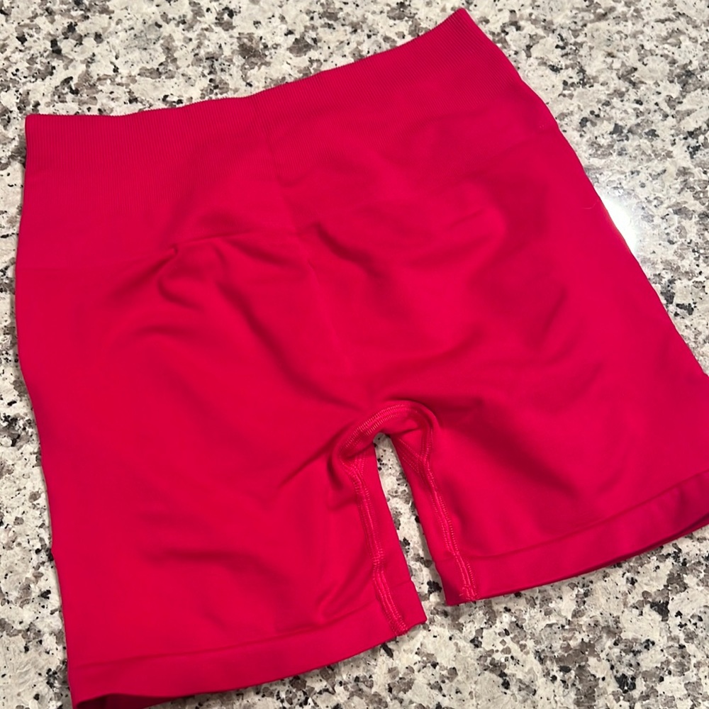 Alphalete Amplify Short